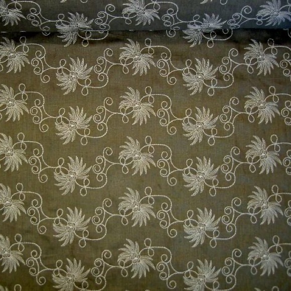4 Yards Casablanca Embroidered Floral Linen Color Silver Gray Fabric - Picture 3 of 7